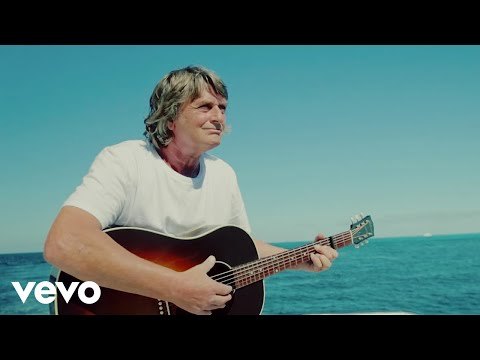 Sailing. Mike Oldfield