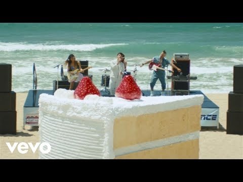 Cake by the ocean. DNCE